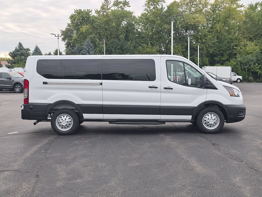 New 2027 Ford Transit Passenger Wagon T-350 148 Low Roof XL AWD VAN