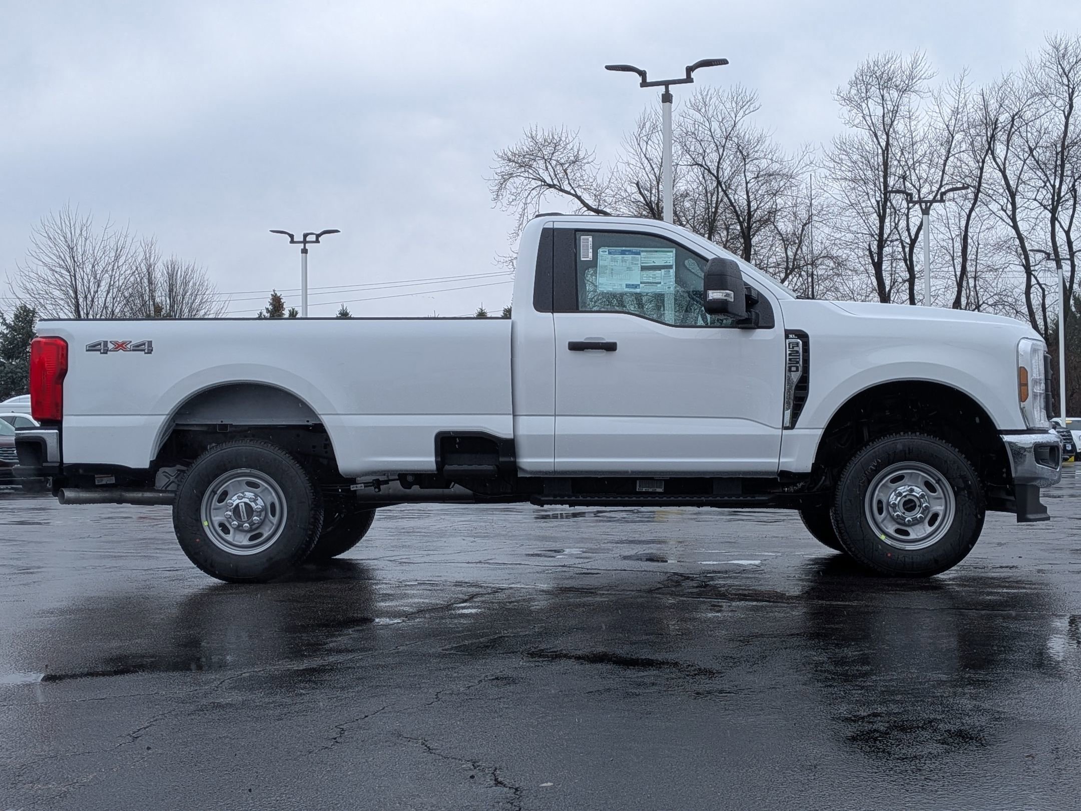 New 2026 Ford Super Duty F-250 SRW XL 4WD Reg Cab 8 Box XL 4WD Reg Cab 8 Box