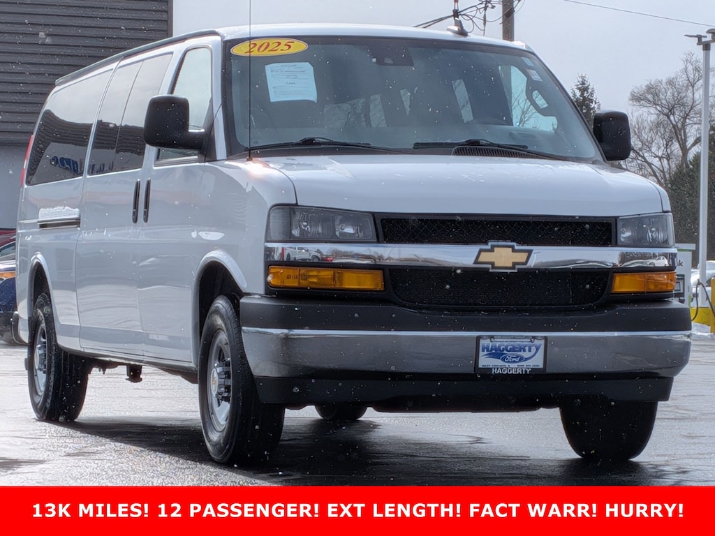Used 2025 Chevrolet Express Passenger RWD 3500 155 LT Full-size Passenger Van