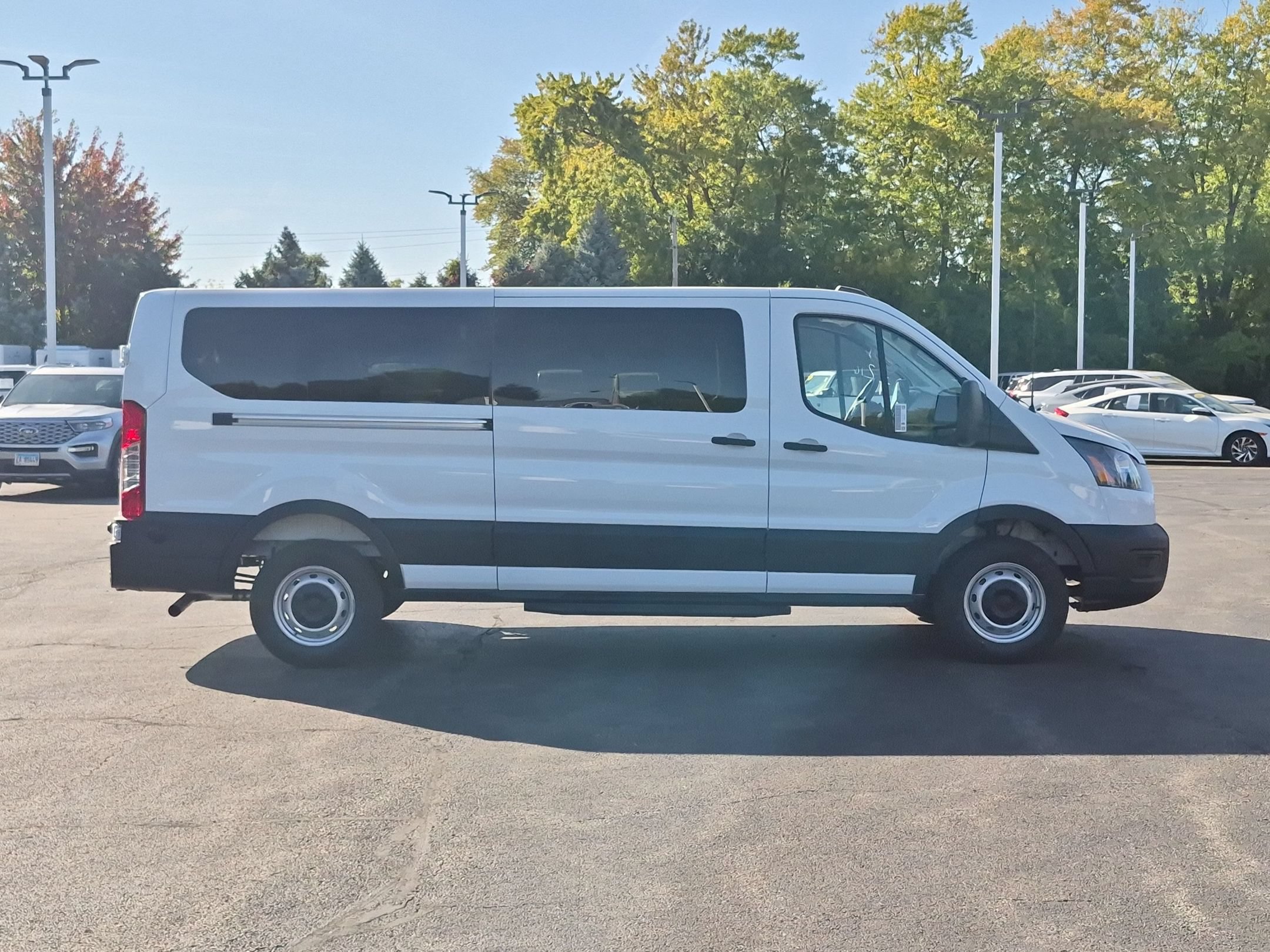 New 2027 Ford Transit Passenger Wagon T-350 148 Low Roof XL RWD T-350 148 Low Roof XL RWD