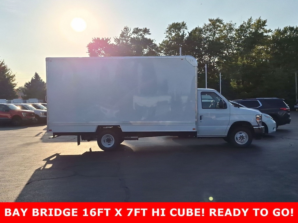 New 2027 Ford E-450 DRW 176 WB