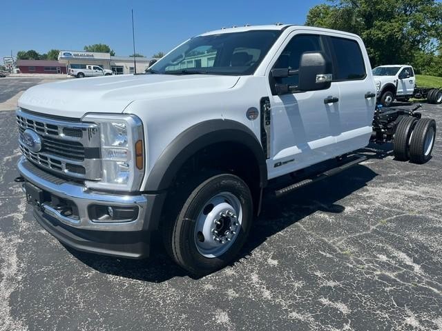 2026 Ford Super Duty F-550 DRW XL Truck