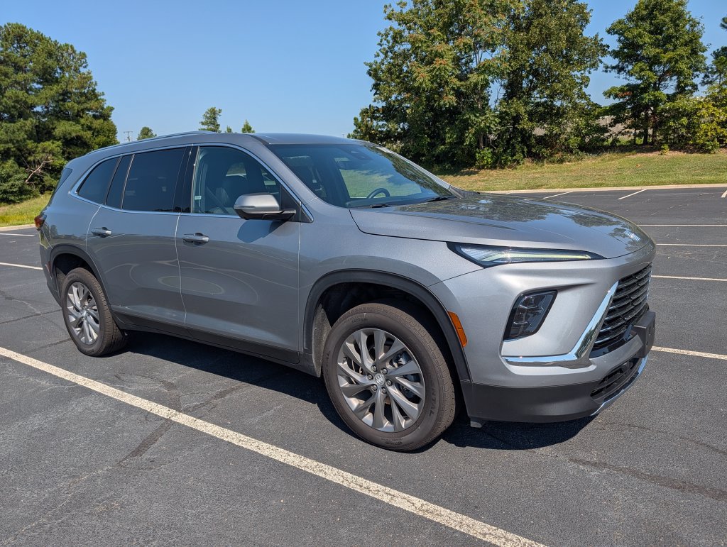 Used 2026 Buick Enclave Preferred SUV