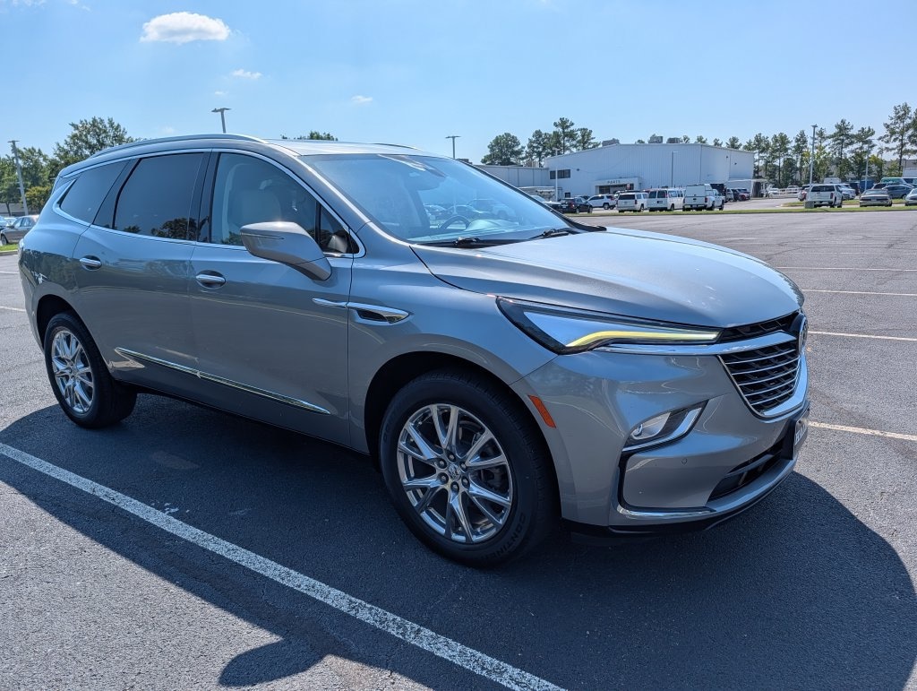 Used 2023 Buick Enclave Essence SUV