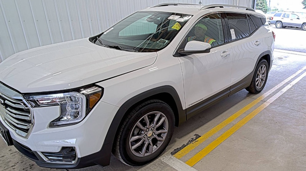 2023 GMC Terrain SLT