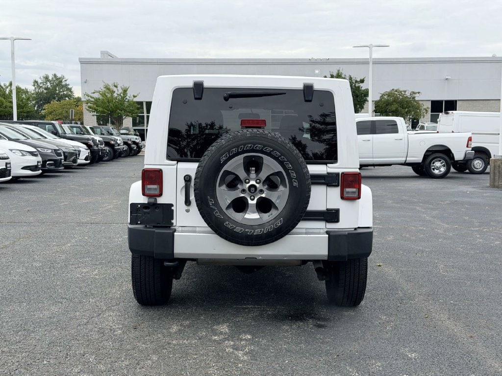 Used 2017 Jeep Wrangler Unlimited Sahara SUV