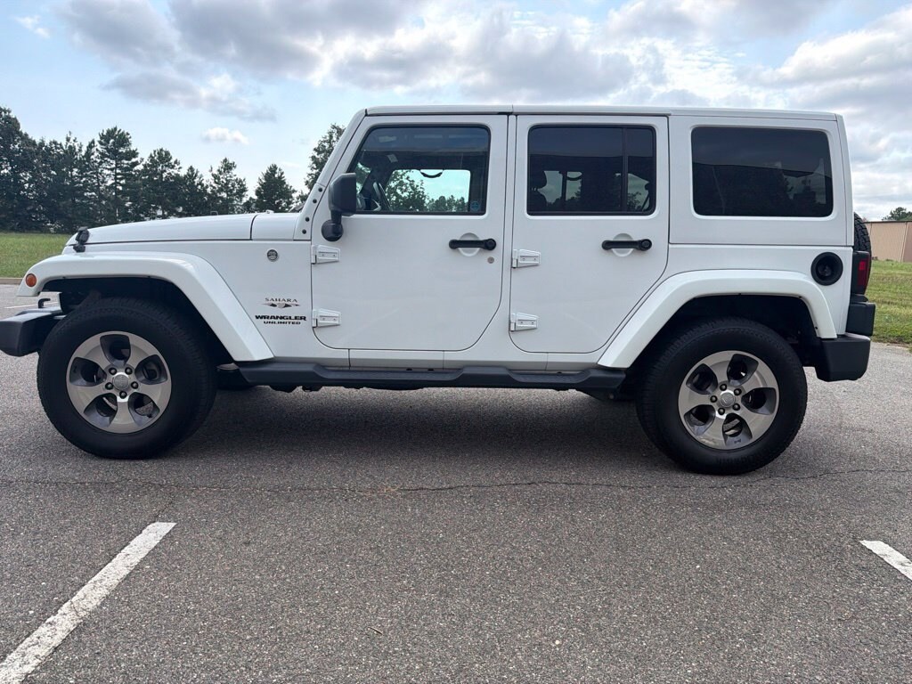 Used 2017 Jeep Wrangler JK Unlimited Sahara 4x4 SUV