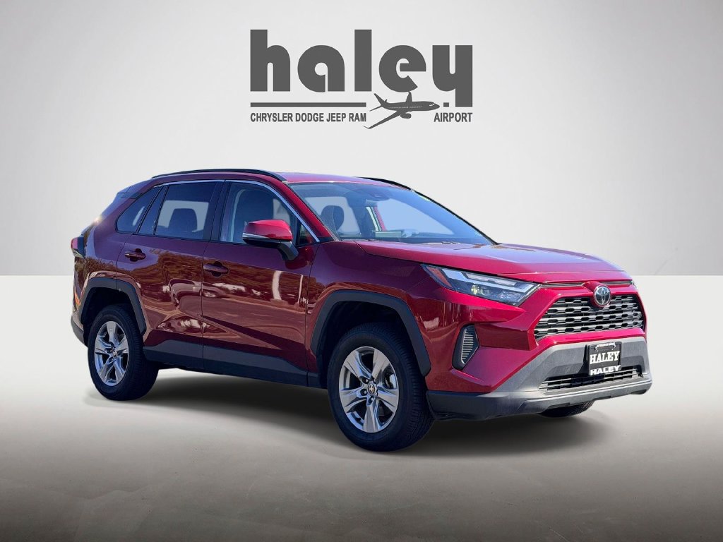 2025 Toyota RAV4 XLE SUV