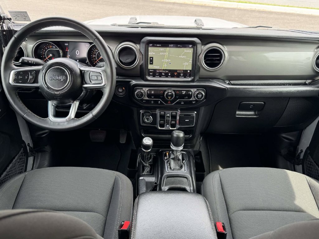 Used 2023 Jeep Gladiator Overland Truck