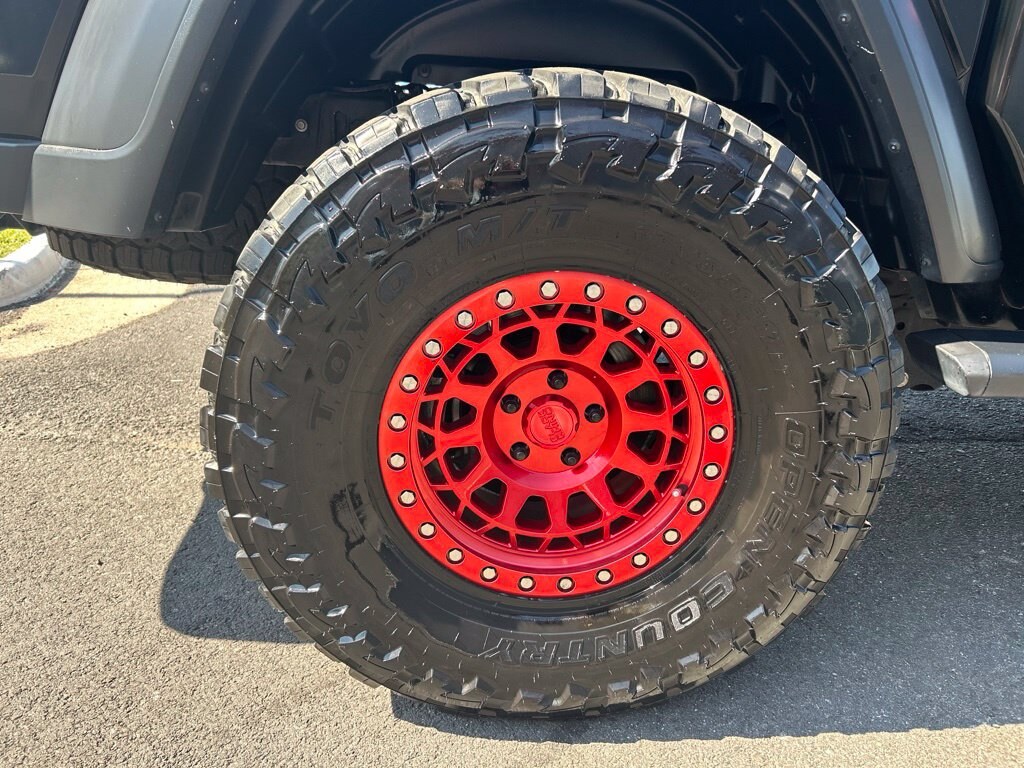 Used 2020 Jeep Gladiator Sport Truck