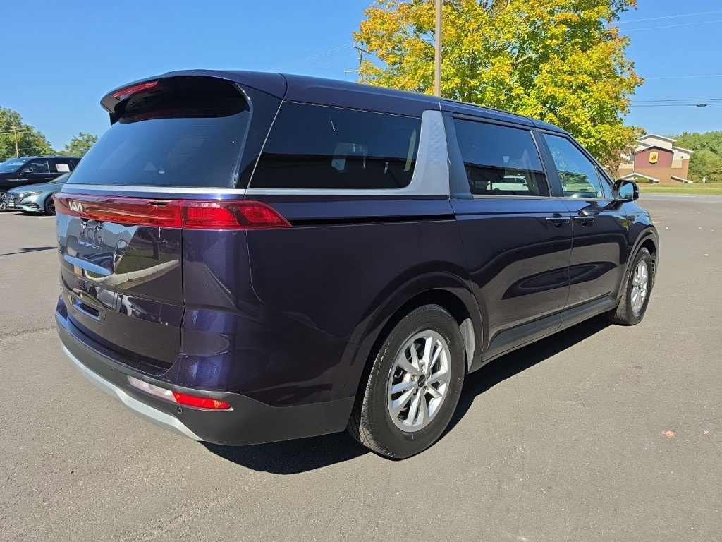 Used 2022 Kia Carnival LXS Minivan/Van