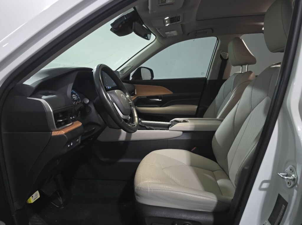 Used 2024 Toyota Grand Highlander Limited SUV