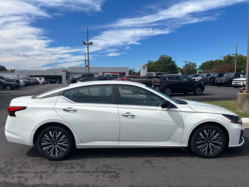 Used 2025 Nissan Altima 2.5 SV Sedan