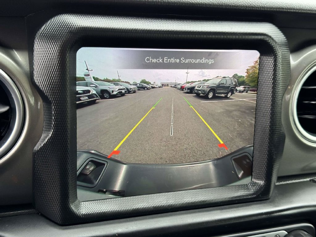 Used 2023 Jeep Gladiator Overland Truck