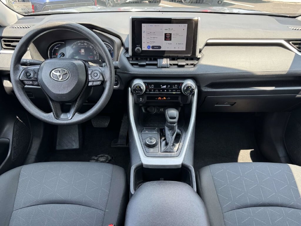 Used 2025 Toyota RAV4 Hybrid XLE SUV