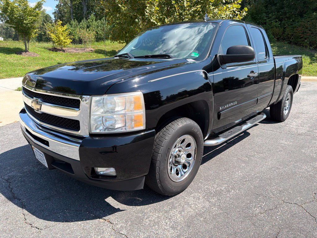 Used 2011 Chevrolet Silverado 1500 LT Truck
