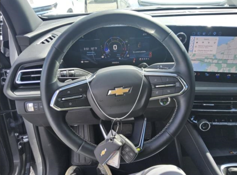 Used 2026 Chevrolet Traverse LT SUV