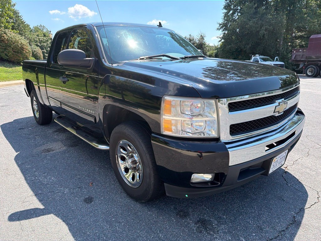 Used 2011 Chevrolet Silverado 1500 LT Truck