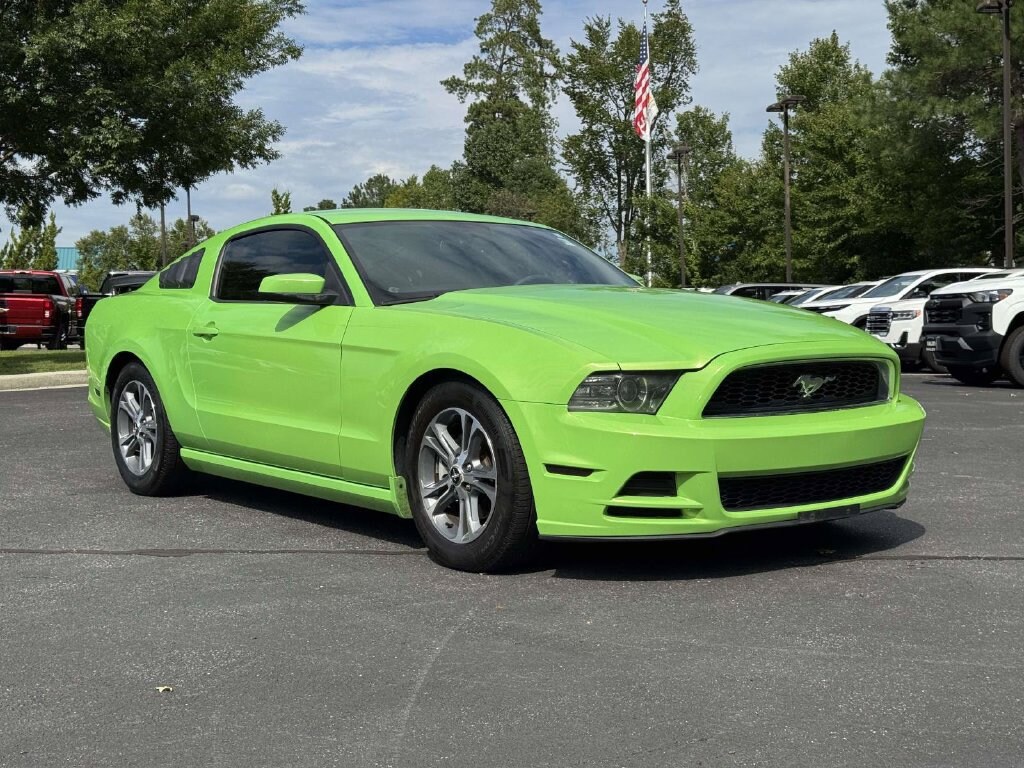 Used 2014 Ford Mustang V6