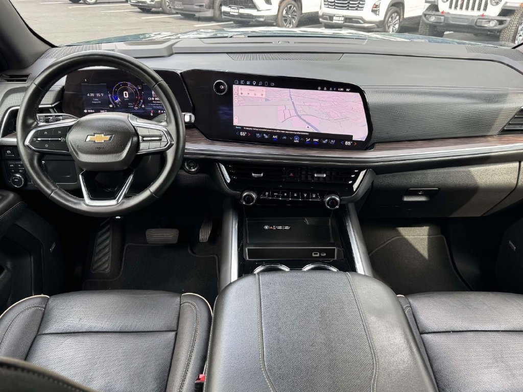 Used 2025 Chevrolet Suburban Premier SUV