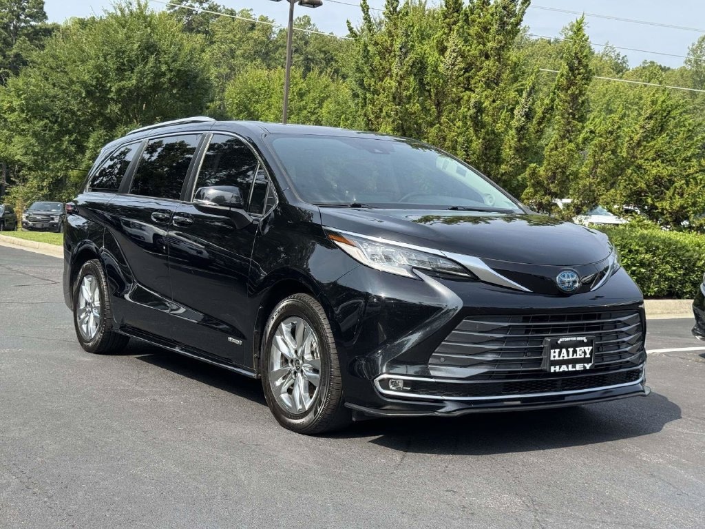 Used 2021 Toyota Sienna Limited