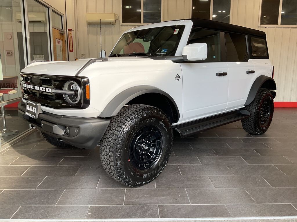 New 2026 Ford Bronco Outer Banks® SUV