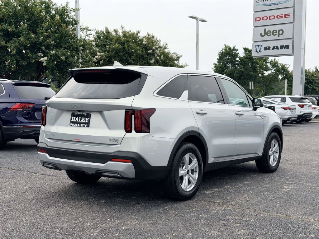 Used 2026 Kia Sorento LX SUV