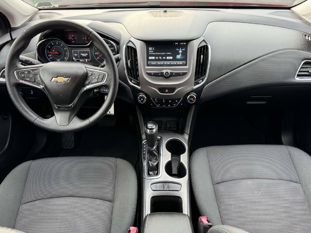 Used 2018 Chevrolet Cruze LT Sedan