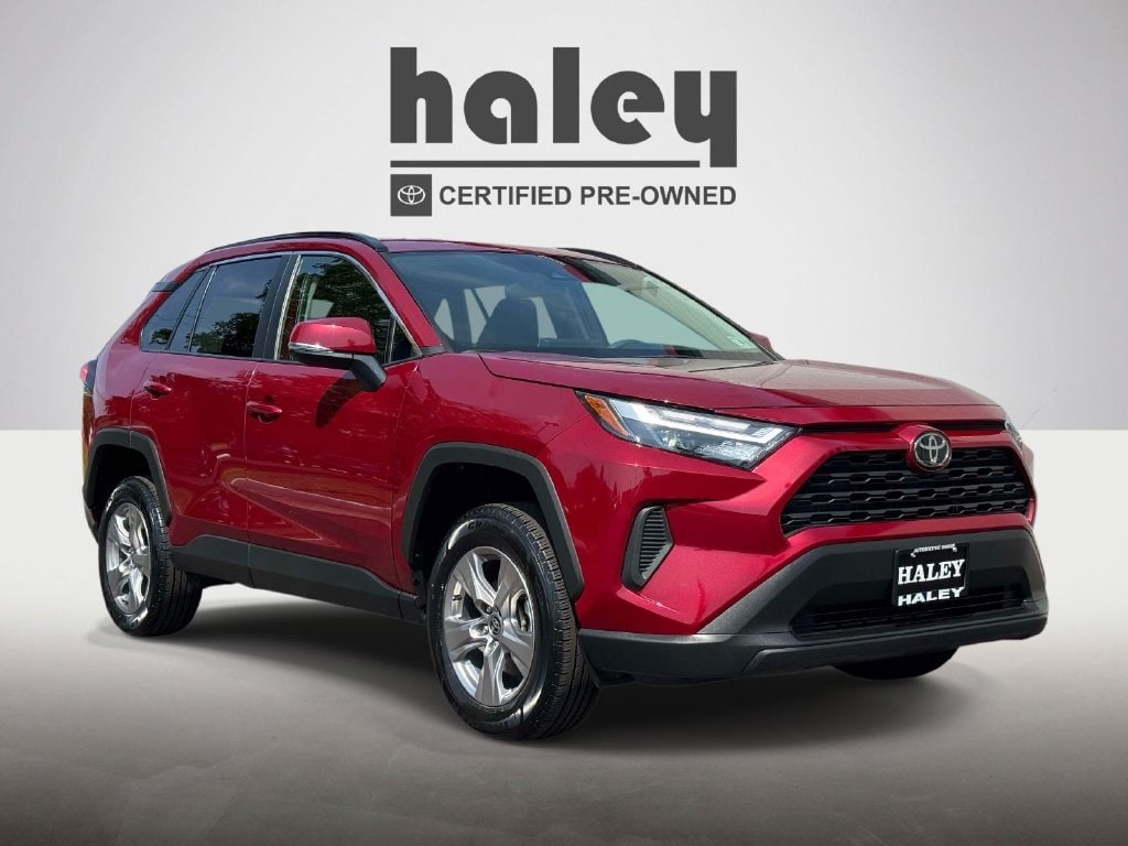 Used 2025 Toyota RAV4 XLE SUV