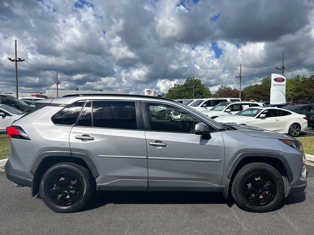 Used 2019 Toyota RAV4 LE SUV
