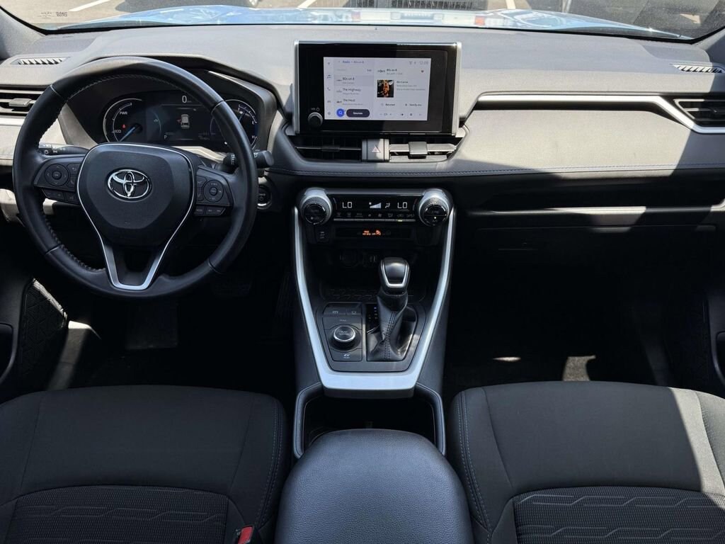 Used 2025 Toyota RAV4 SE SUV