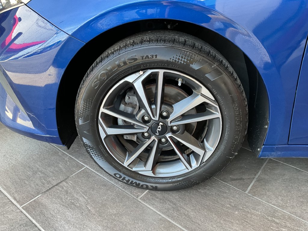 Used 2024 Kia Forte LXS Sedan