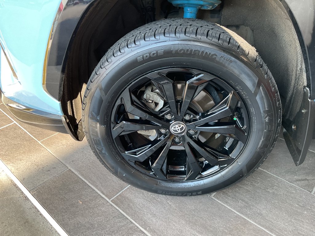 Used 2022 Toyota RAV4 Hybrid SE SUV
