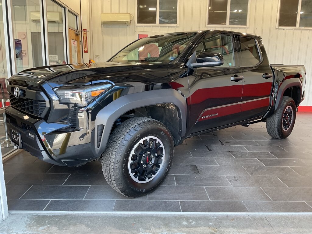 Used 2025 Toyota Tacoma TRD Off-Road Truck