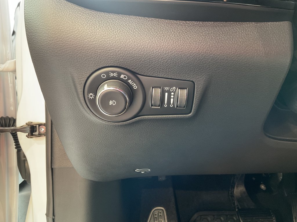 2026 Jeep Compass Latitude Altitude - Photo 17