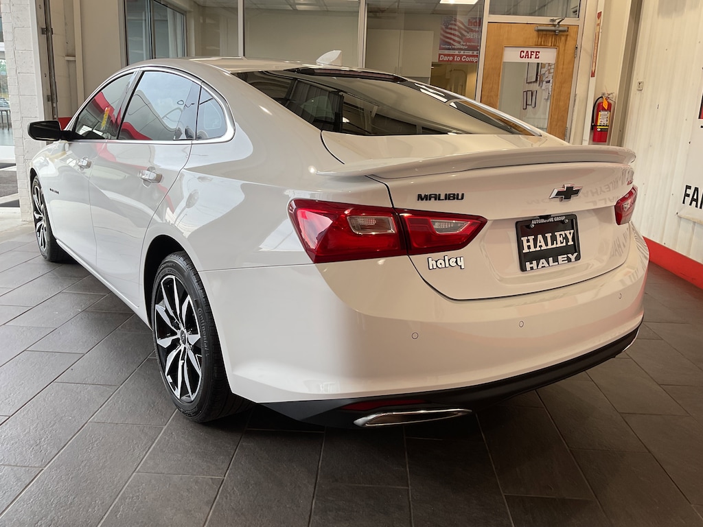 Used 2025 Chevrolet Malibu RS Sedan