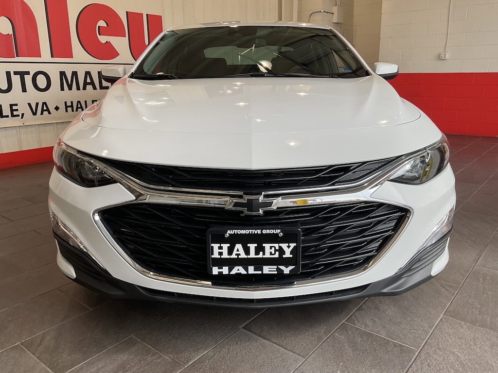 Used 2025 Chevrolet Malibu RS Sedan