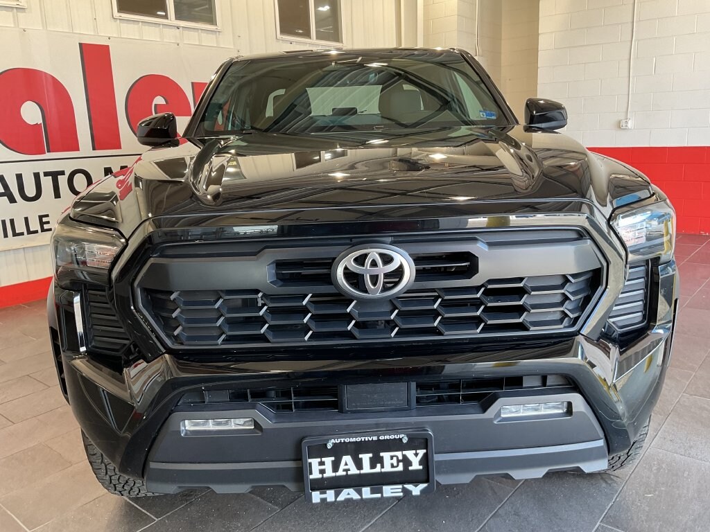 Used 2025 Toyota Tacoma TRD Off-Road Truck