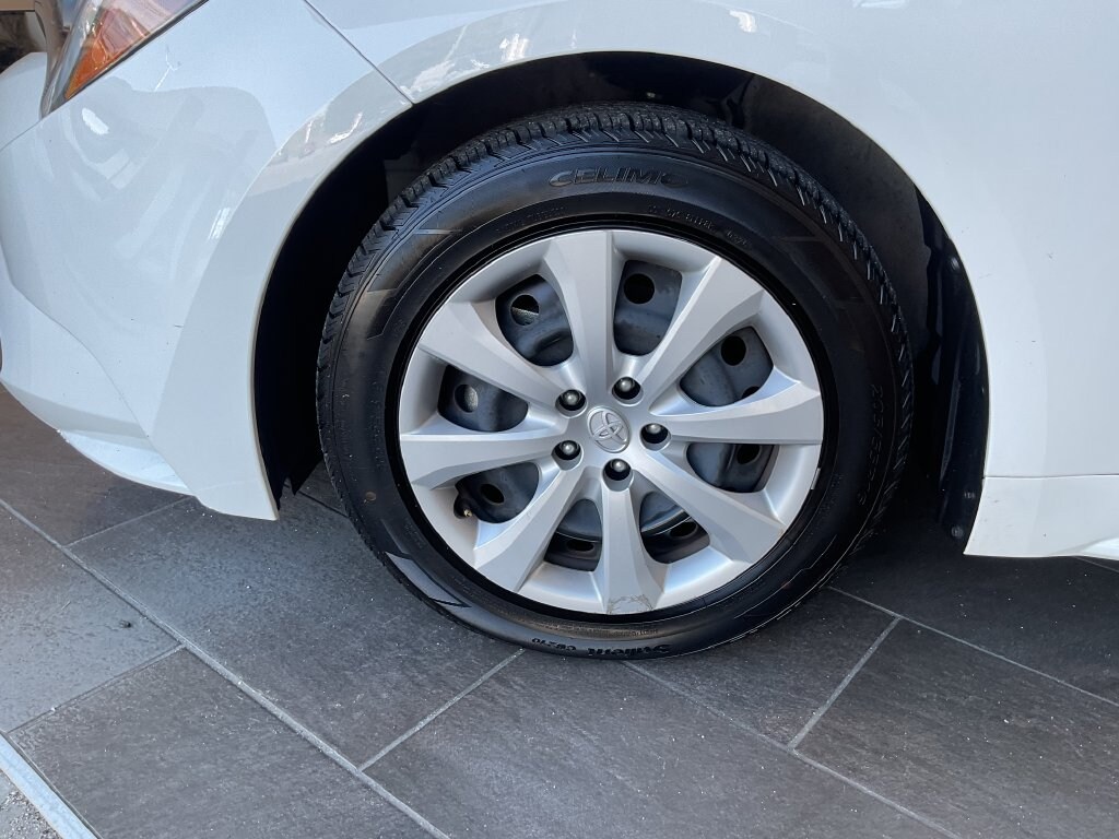 Used 2025 Toyota Corolla Hybrid LE Sedan