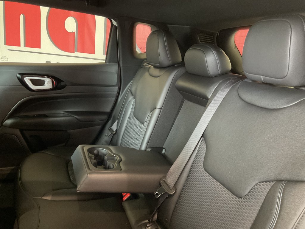 2026 Jeep Compass Latitude Altitude - Photo 29
