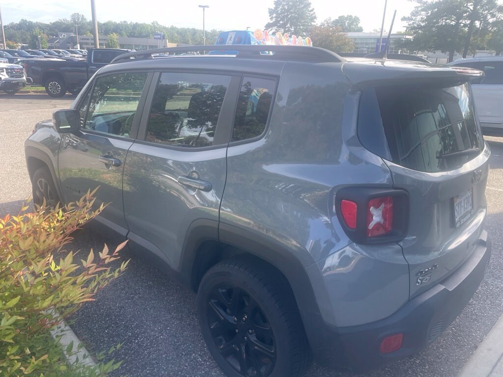 Used 2022 Jeep Renegade Altitude SUV