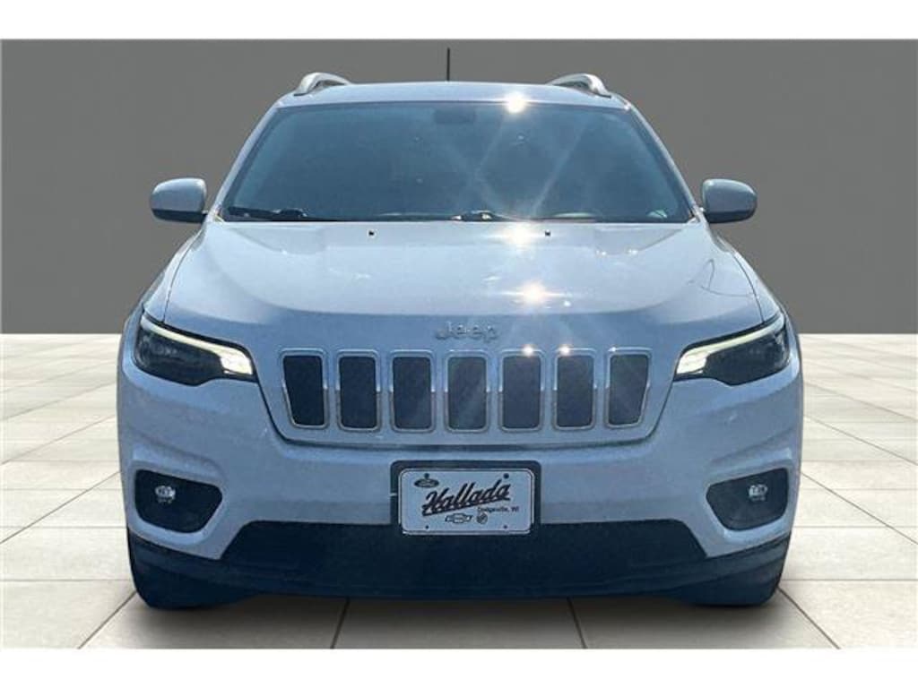 Used 2019 Jeep Cherokee Latitude FWD SUV
