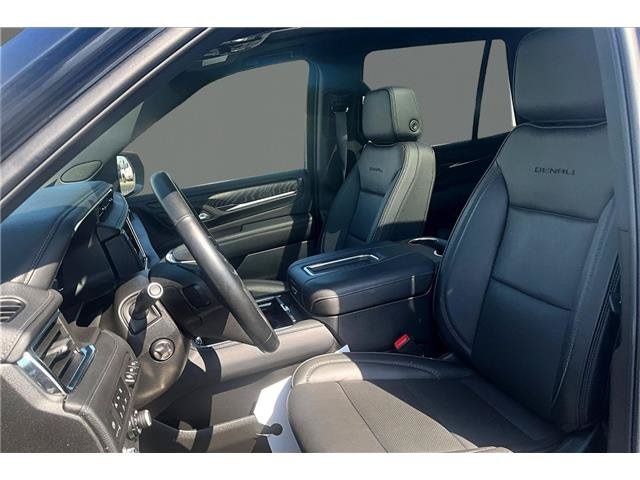 2024 GMC Yukon Denali - Photo 16