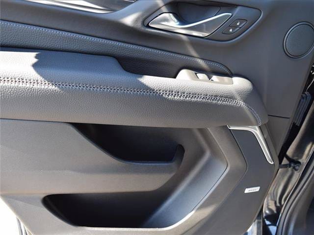 2024 GMC Yukon Denali - Photo 32