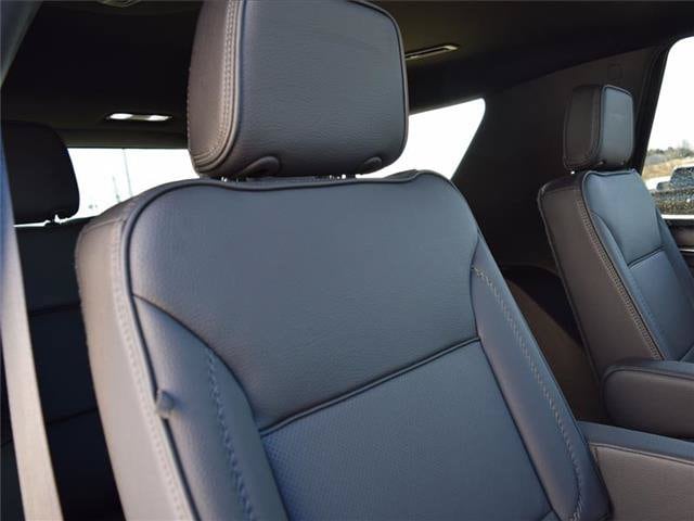 2024 GMC Yukon Denali - Photo 34