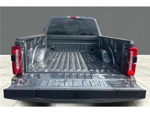 2026 Ford F-250 Super Duty XLT - Photo 13