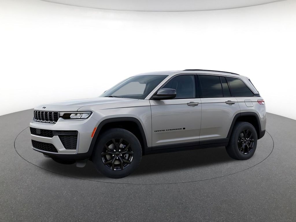New 2026 Jeep Grand Cherokee Laredo Sport Utility