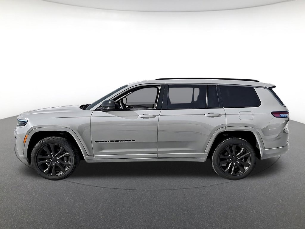 New 2026 Jeep Grand Cherokee L Laredo Sport Utility