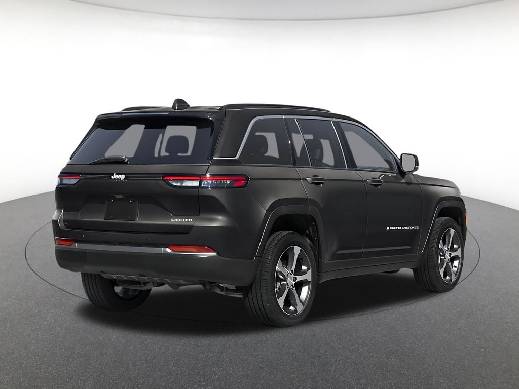 New 2026 Jeep Grand Cherokee Laredo Sport Utility