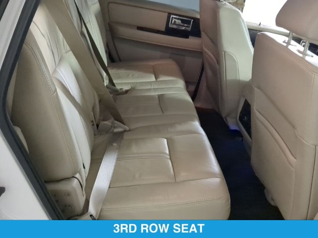 2016 Lincoln Navigator Select - Photo 25